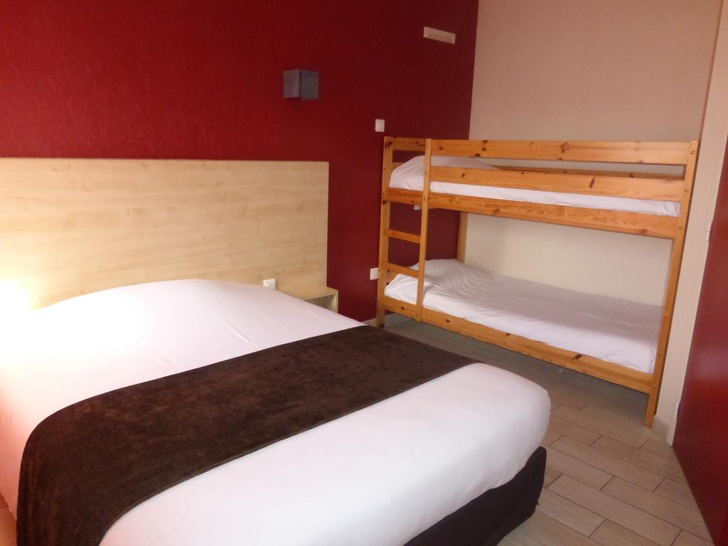 La Godiniere Hotel Cholet Kültér fotó